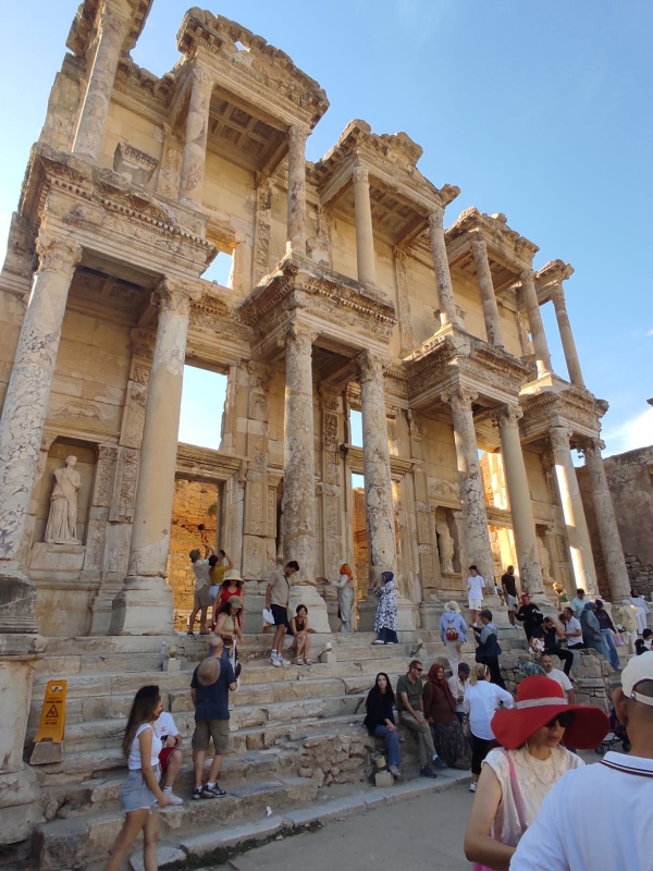 Efes Antik Kenti Turu (İzmir ve Aydın Çıkışlı)